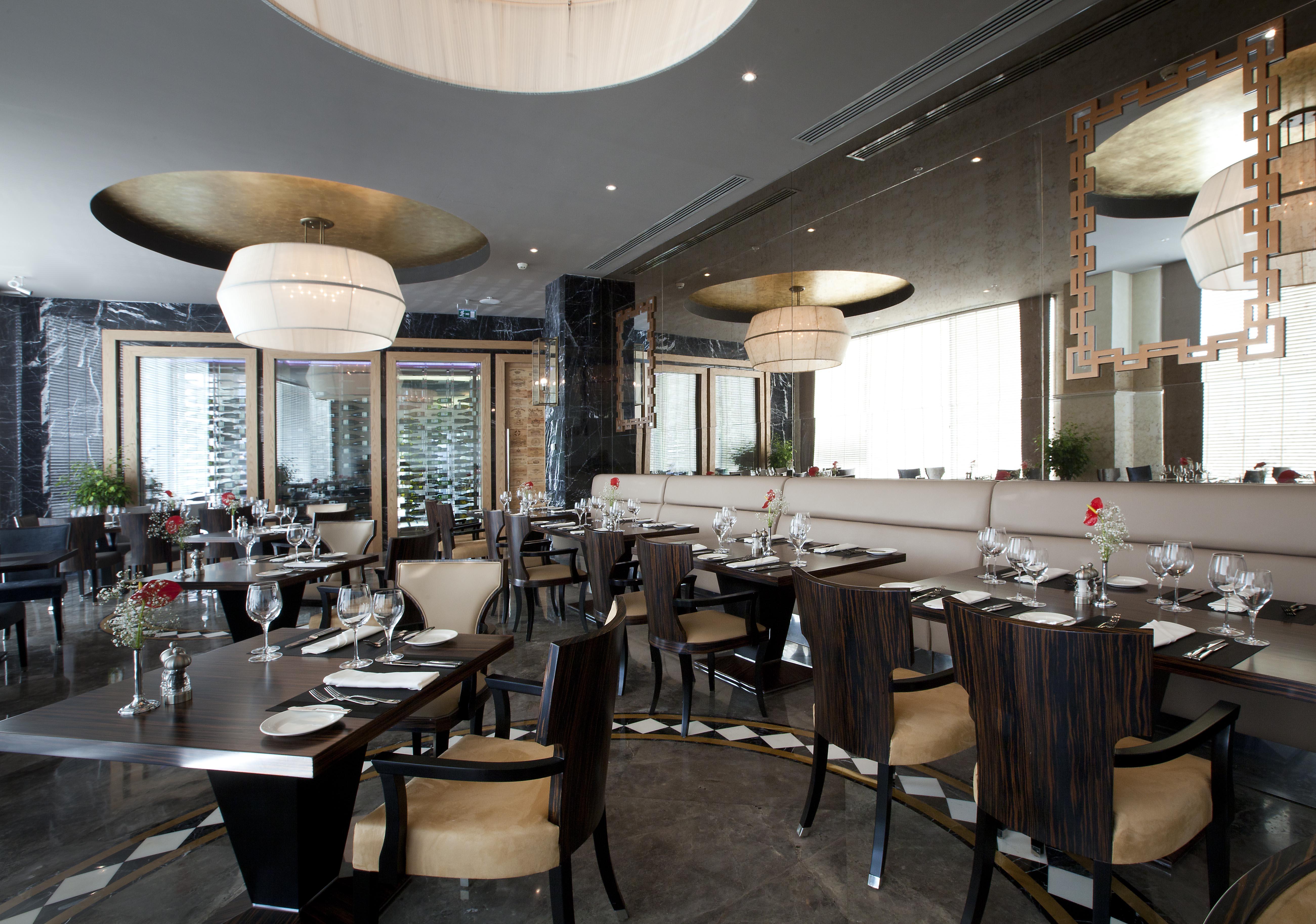 Radisson Blu Hotel Istanbul Pera Kültér fotó Interior of the restaurant