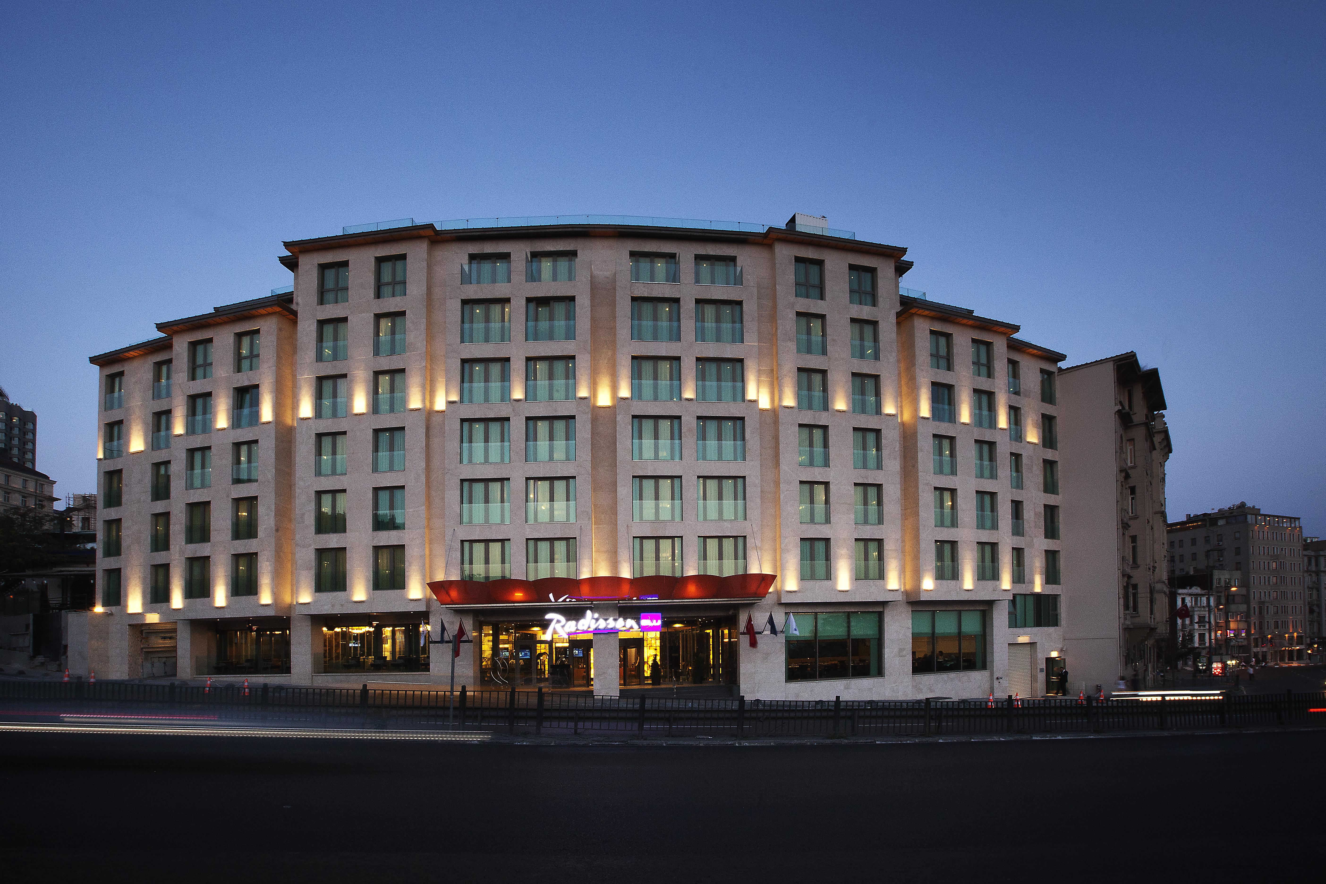 Radisson Blu Hotel Istanbul Pera Kültér fotó Radisson Blu Hotel, Bucharest
