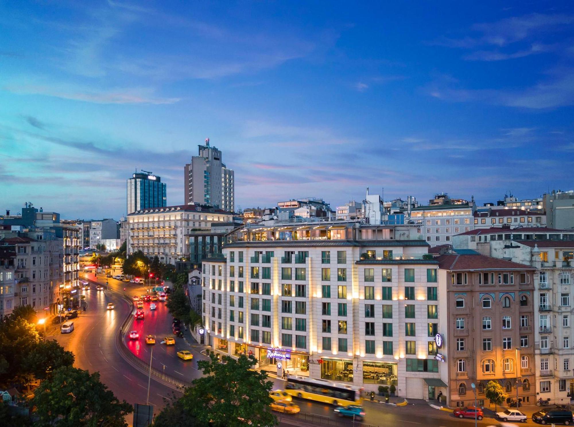 Radisson Blu Hotel Istanbul Pera Kültér fotó Hilton Istanbul Bosphorus
