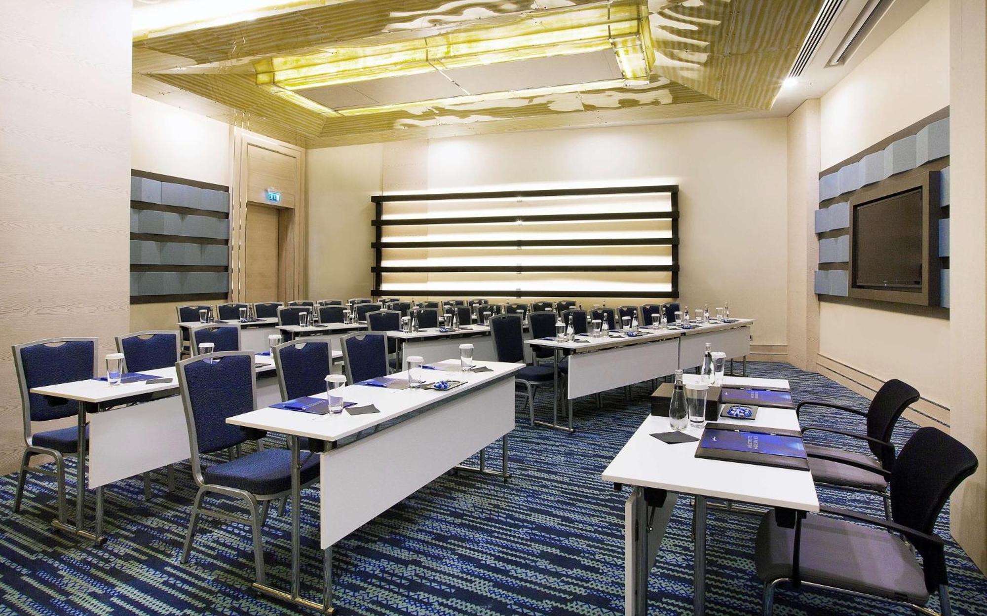 Radisson Blu Hotel Istanbul Pera Kültér fotó Meeting room