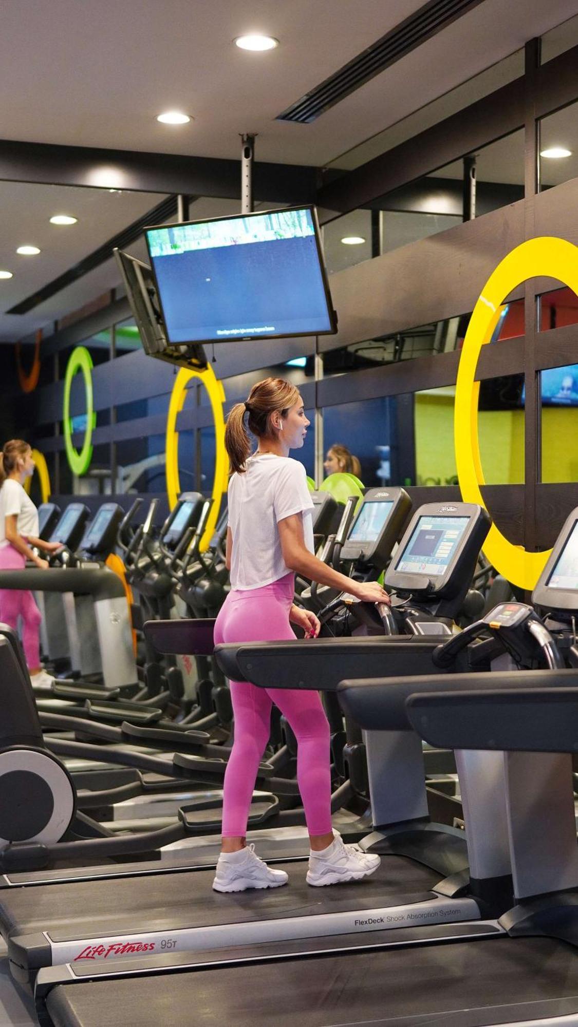 Radisson Blu Hotel Istanbul Pera Kültér fotó Anytime Fitness